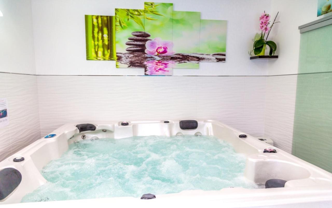 Appartement Elegant Avec Piscine Privee A Plan D'Aups Sainte Baume 55 M² Exterior foto